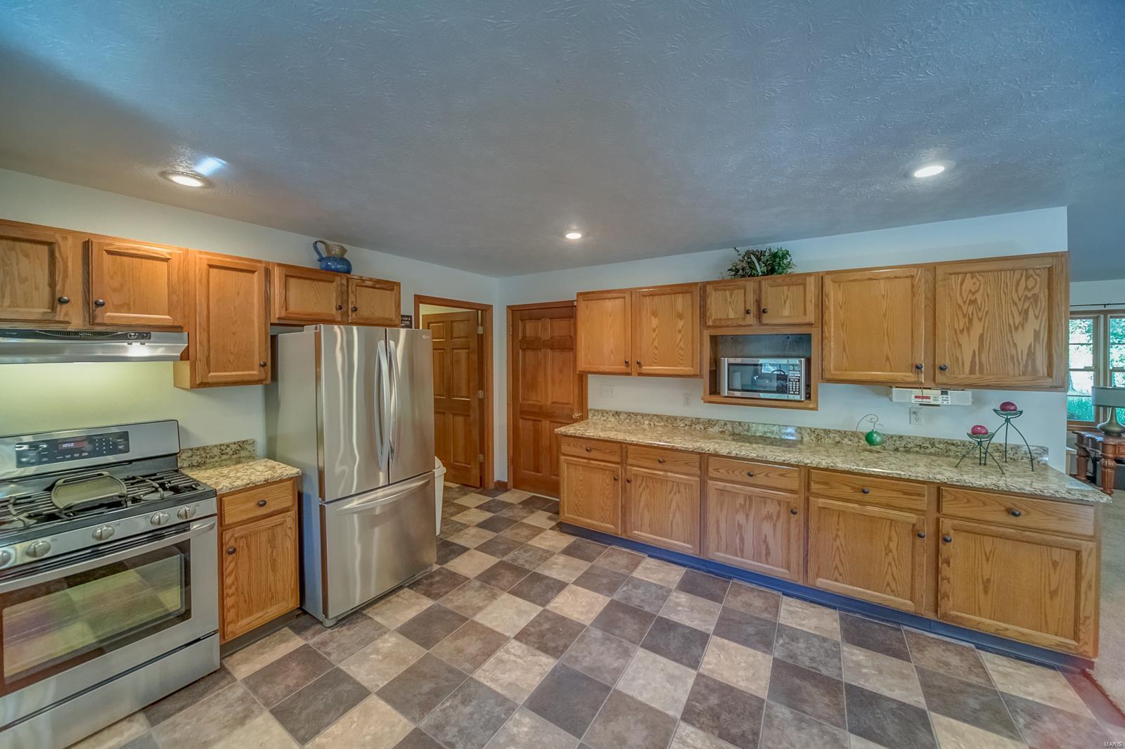 23085 Double Arch Road New Douglas, IL 62074 - Photo 14 of 35