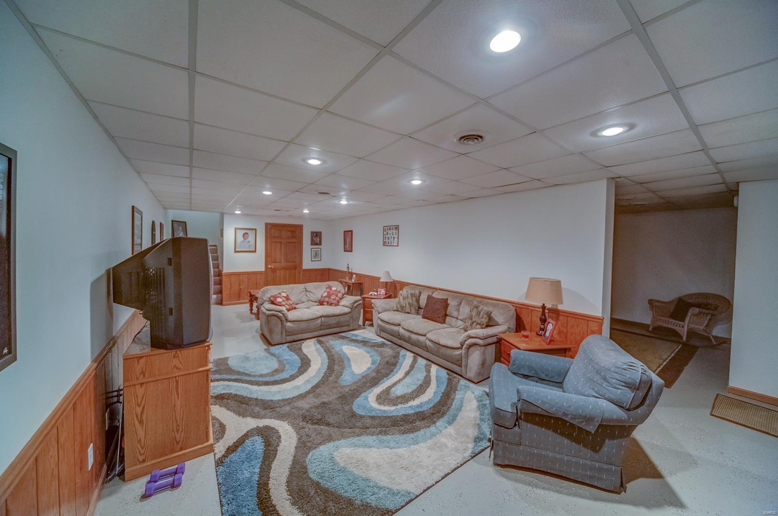 23085 Double Arch Road New Douglas, IL 62074 - Photo 22 of 35