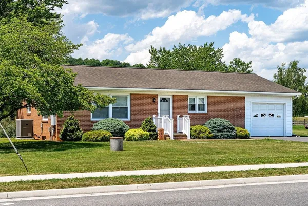 $330,000 | 310 Dry River Road, Bridgewater, VA 22812