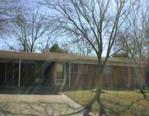1811 Rhodes Road Austin, TX 78721 - Photo 1 of 1