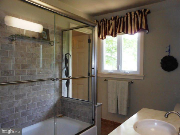 7812 Conwell Road Glenside, PA 19038 - Photo 12 of 24 Gallery Image 12