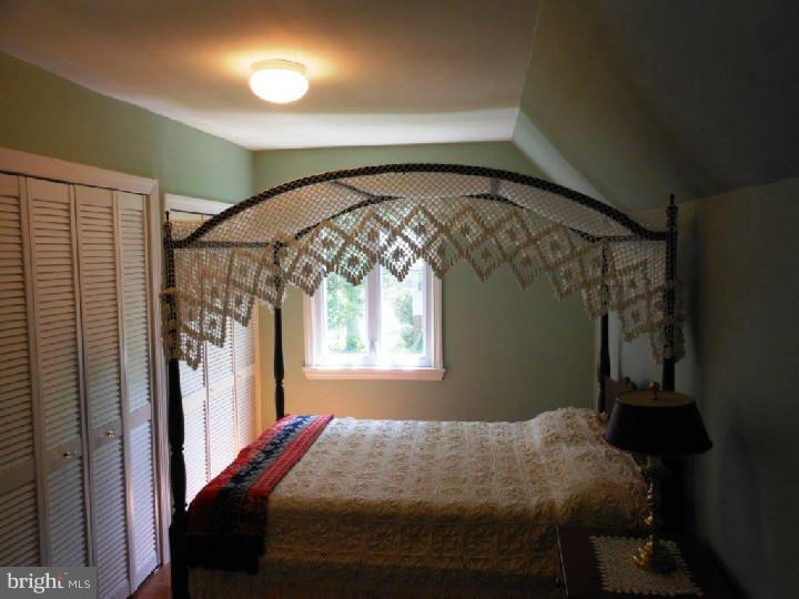 7812 Conwell Road Glenside, PA 19038 - Photo 9 of 24 Gallery Image 9