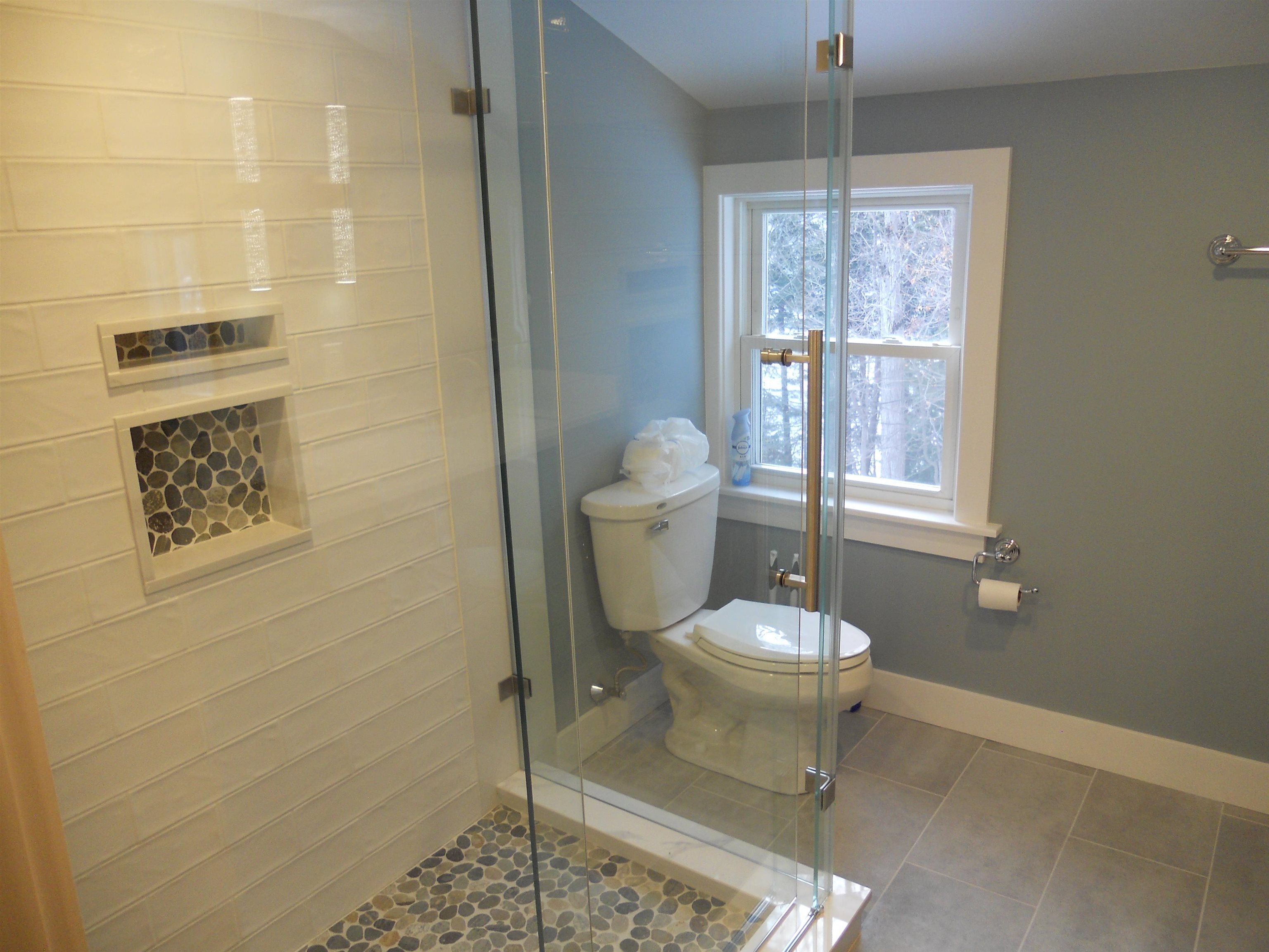 123 Commonwealth Avenue Springfield, VT 05156 - Photo 3 of 39