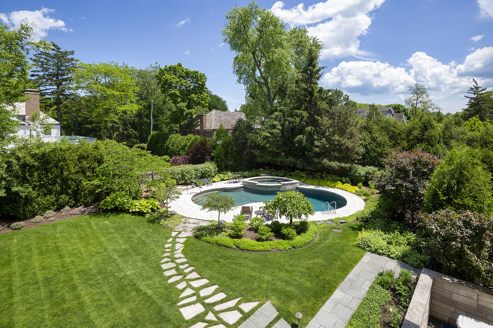 185 Old Green Bay Road Winnetka, IL 60093 - Photo 6 of 9