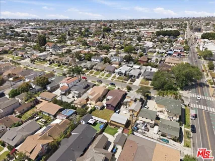 $755,000 | 5414 8th Avenue, Los Angeles, CA 90043