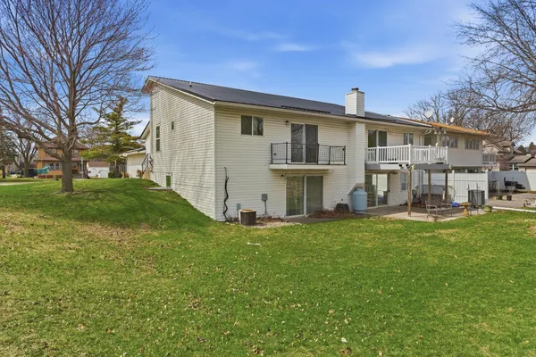 $169,000 | 916 Armstrong Boulevard North, St. James, MN 56081