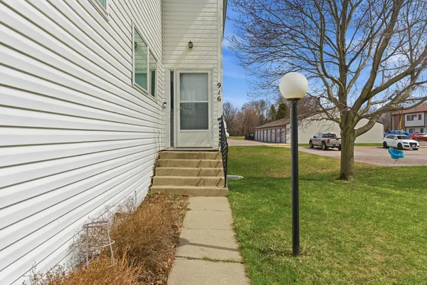 $169,000 | 916 Armstrong Boulevard North, St. James, MN 56081
