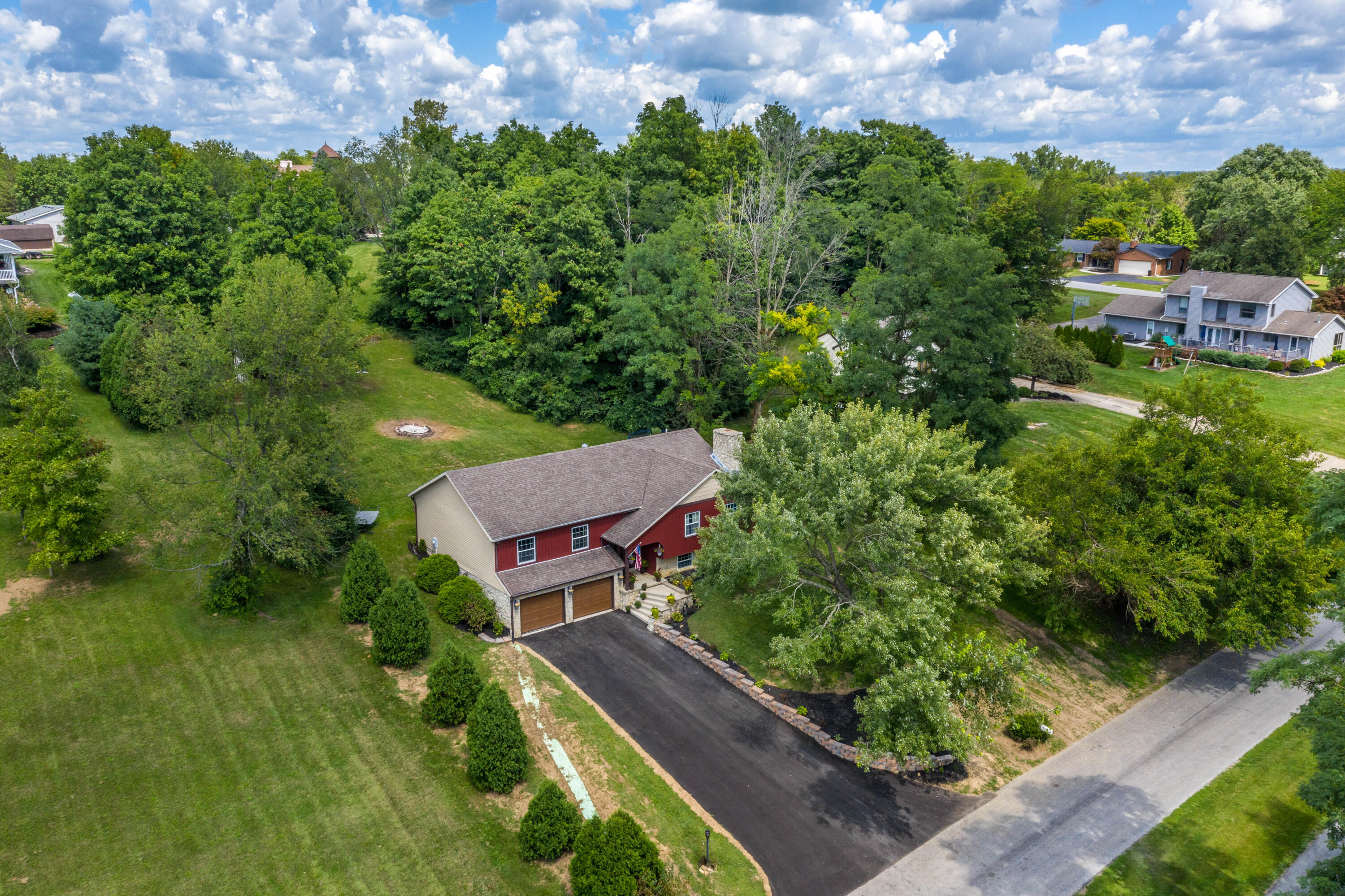 88 Deer Run Road Urbana, OH 43078 - Photo 5 of 75 Gallery Image 5