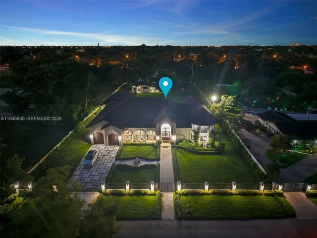 $4,180,000 | 9815 Southwest 114th Street, Miami, FL 33176