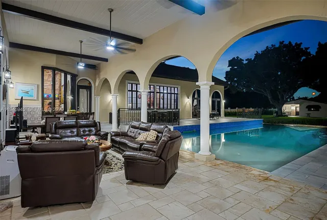 $4,180,000 | 9815 Southwest 114th Street, Miami, FL 33176