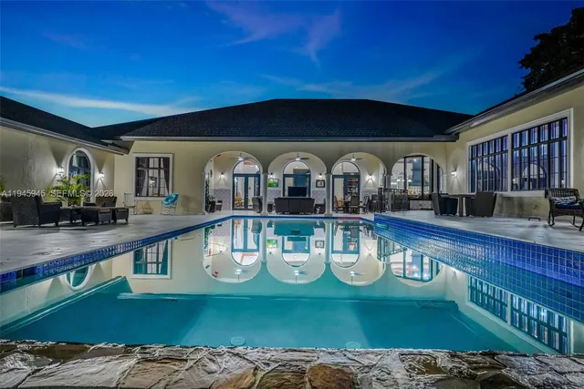 $4,180,000 | 9815 Southwest 114th Street, Miami, FL 33176