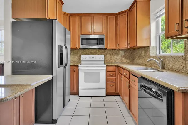 $4,180,000 | 9815 Southwest 114th Street, Miami, FL 33176