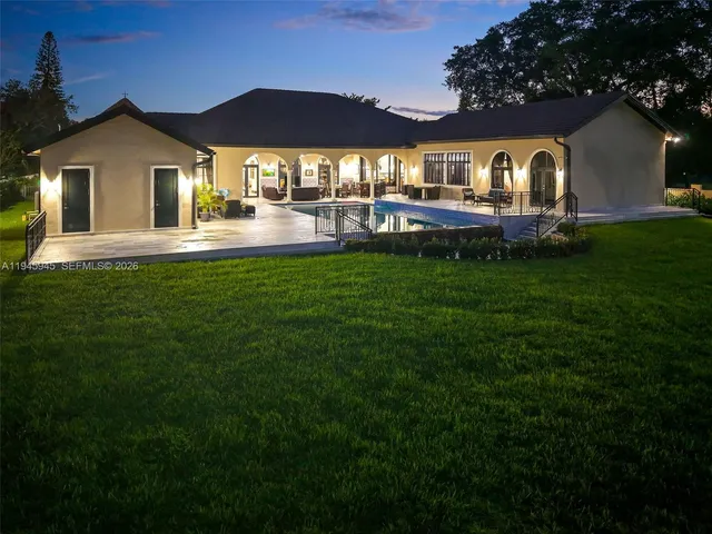 $4,180,000 | 9815 Southwest 114th Street, Miami, FL 33176