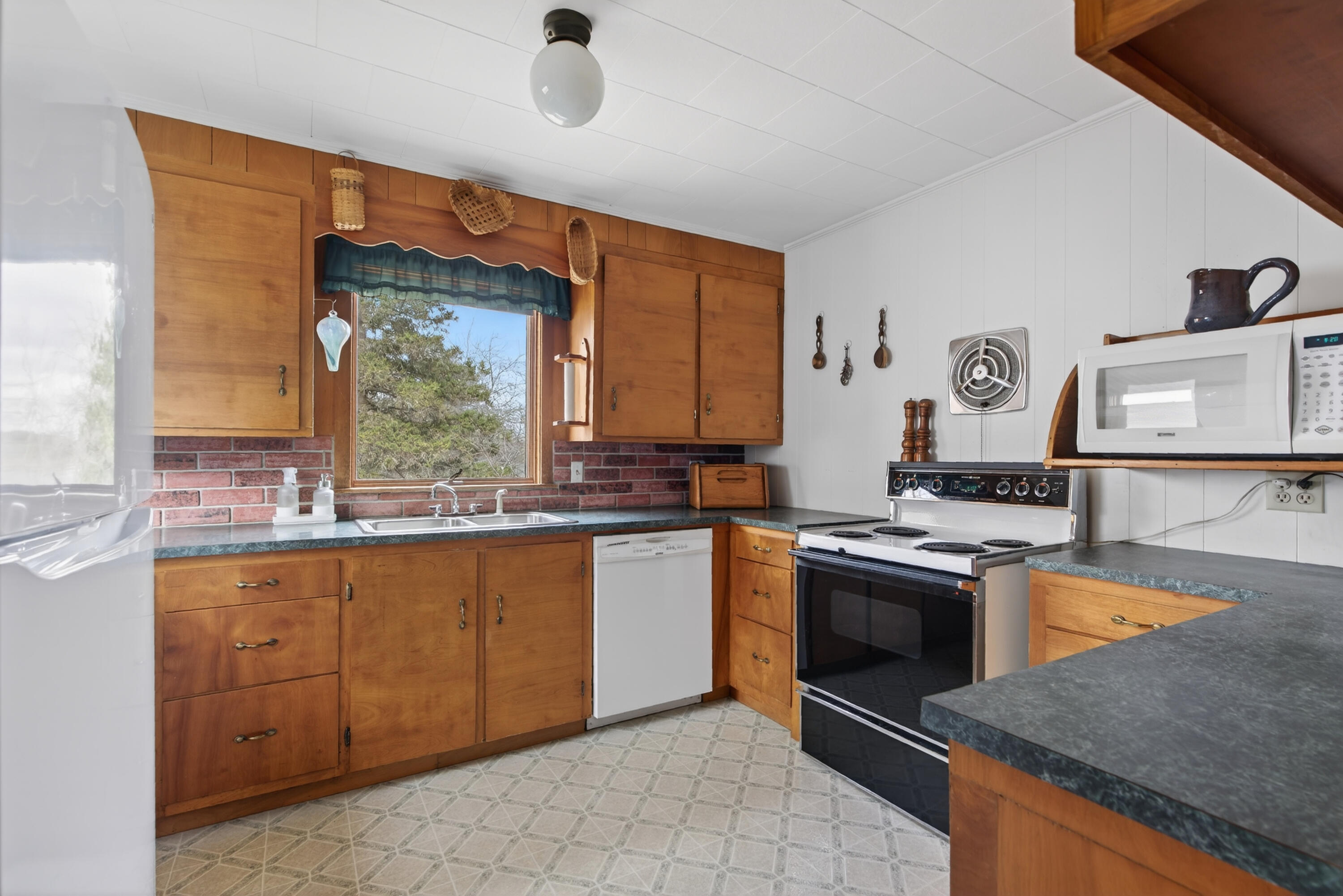 17 Seabury Road York, ME 03909 - Photo 8 of 21 Original vintage kitchen