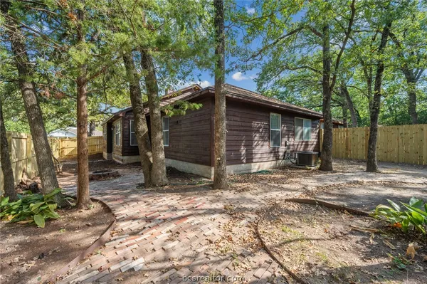 $1,850 | 2007 Wilderland Circle, Bryan, TX 77807