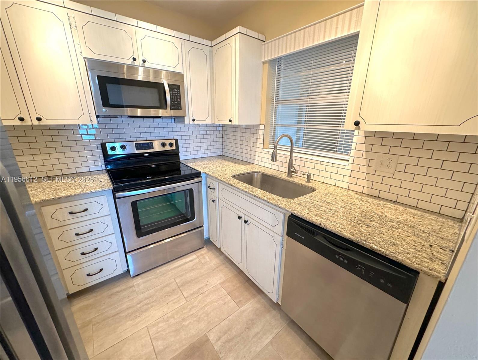 2800 Northeast 28th Street, Unit 14 Lighthouse Point, FL 33064 - Photo 2 of 11