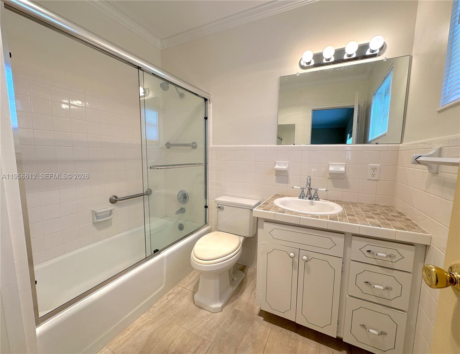 2800 Northeast 28th Street, Unit 14 Lighthouse Point, FL 33064 - Photo 9 of 11