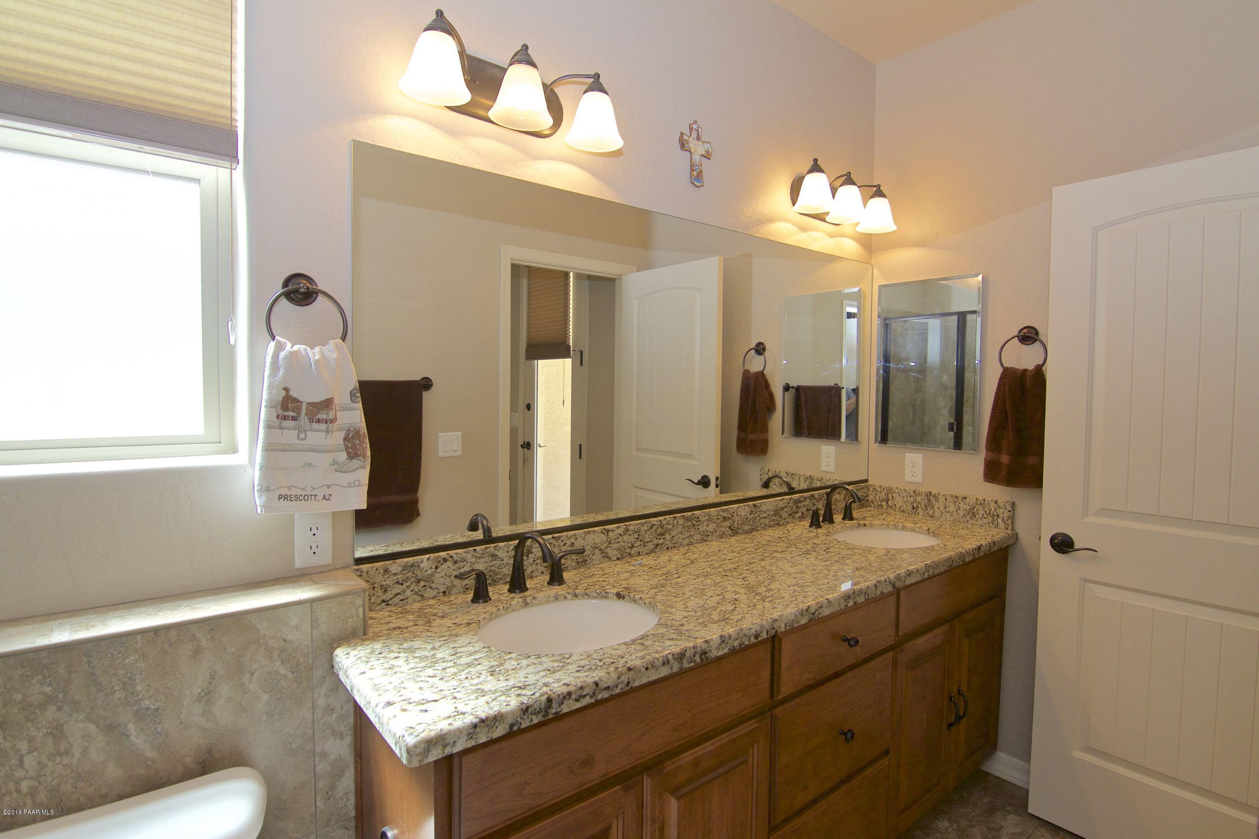 347 Breezy Road Prescott, AZ 86301 - Photo 27 of 28 Dual sinks in Master
