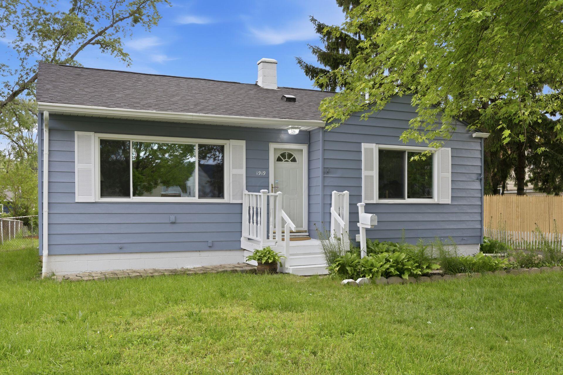 1919 Ward Road Columbus, OH 43224 - Photo 2 of 33 01_1919 Ward Rd, C