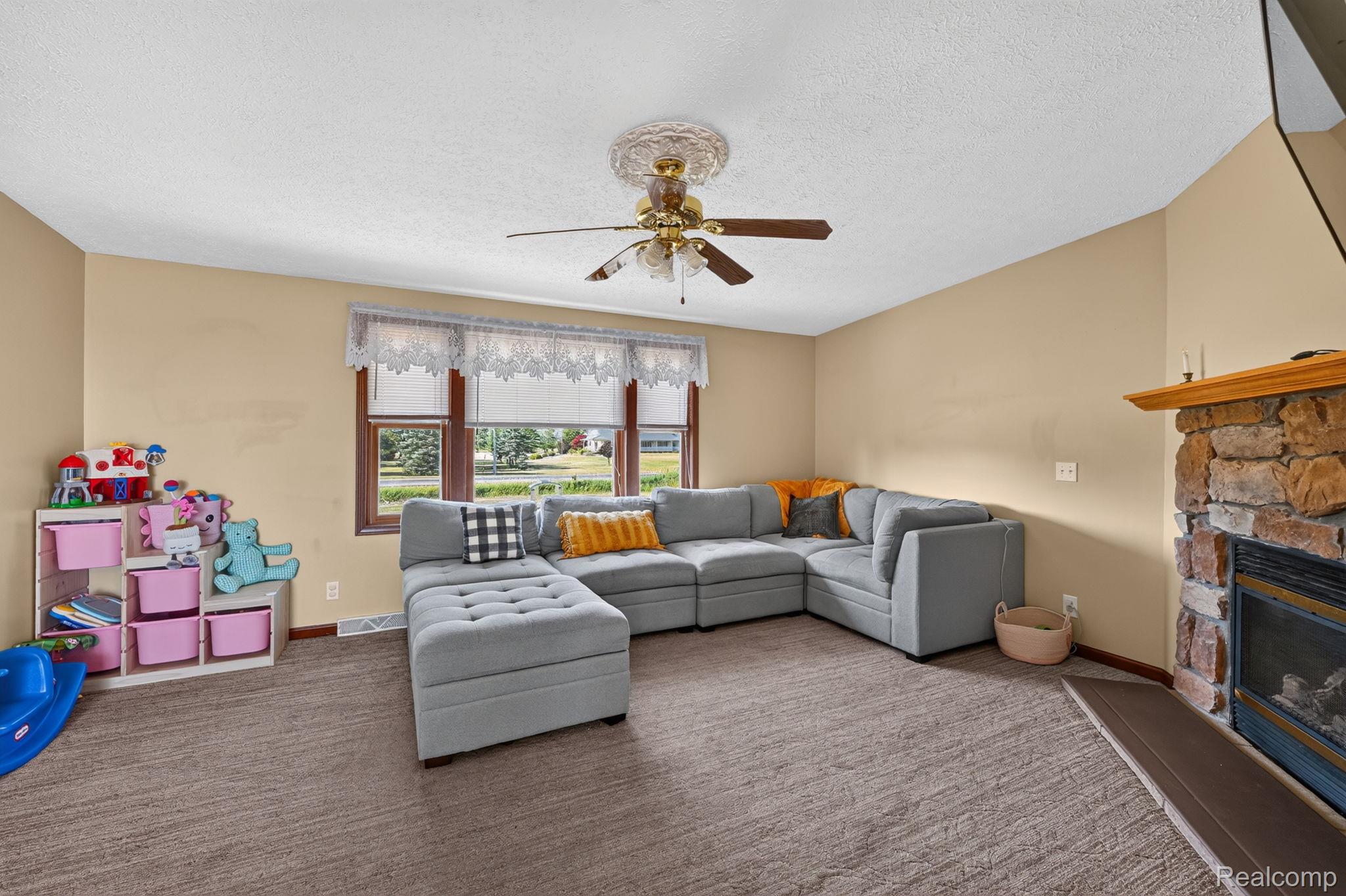 9889 Ditch Road Chesaning, MI 48616 - Photo 11 of 71 11-web-or-mls-DSC_8776.jpg