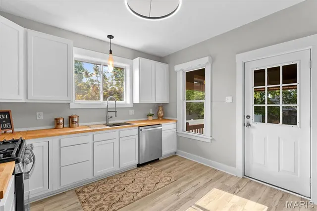 $144,900 | 24 South 95th Street, Belleville, IL 62223