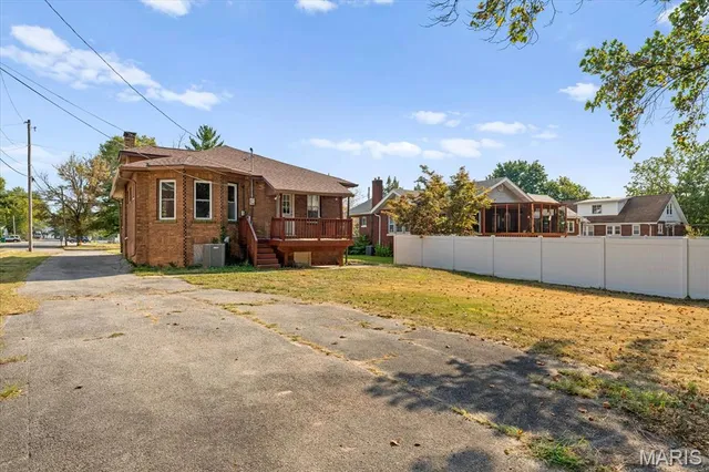 $144,900 | 24 South 95th Street, Belleville, IL 62223