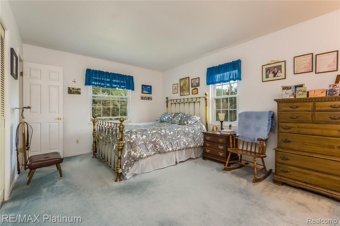 5210 Greenfield Road Brighton, MI 48114 - Photo 11 of 30 015-Master_Bedroom-4687629-medium.jpg
