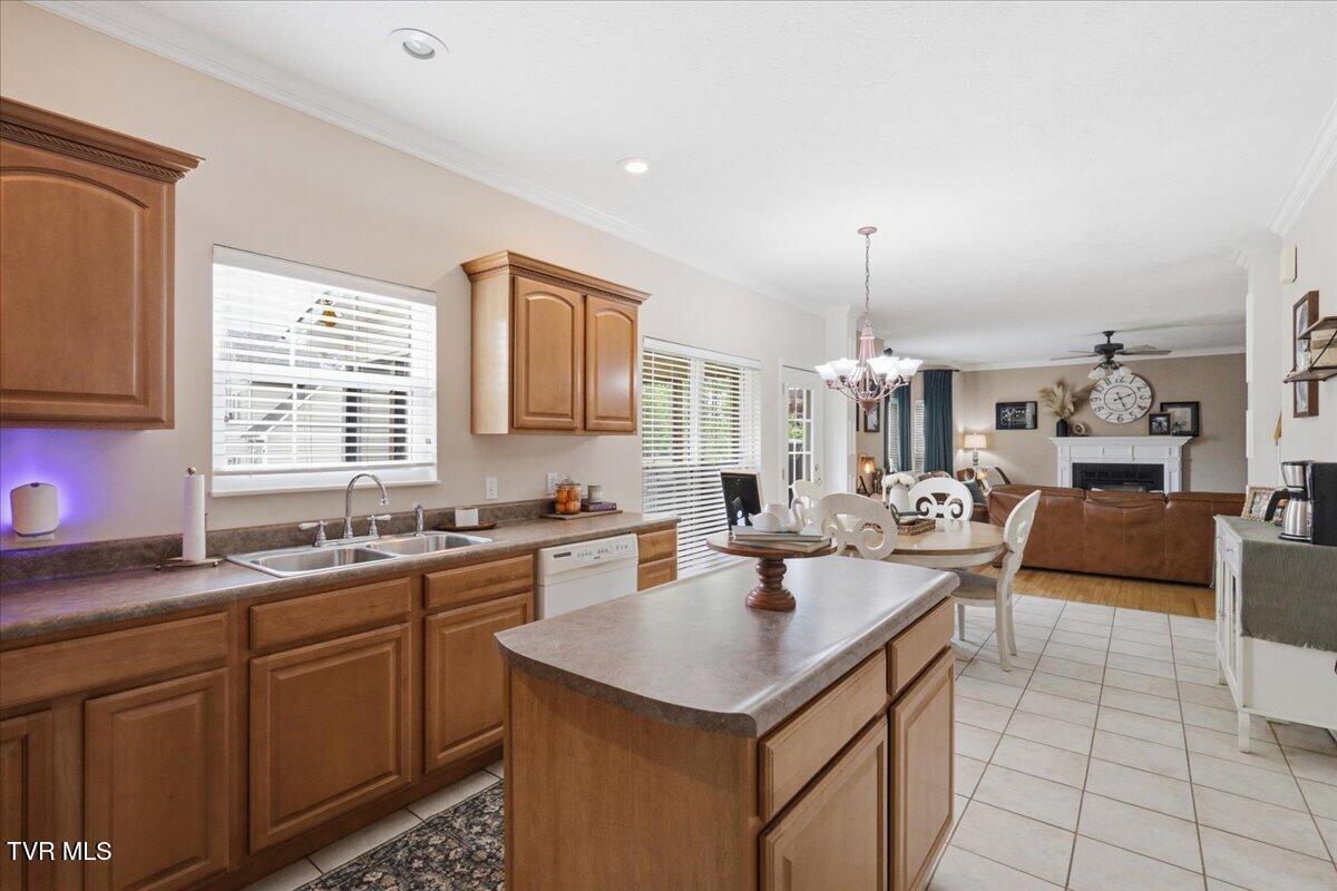 924 Saddle Ridge Lane Morristown, TN 37814 - Photo 15 of 42 15-010_7K9A3699