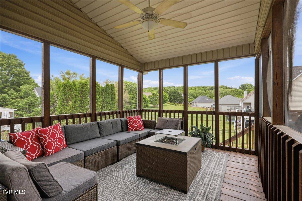924 Saddle Ridge Lane Morristown, TN 37814 - Photo 26 of 42 26-039_7K9A3711