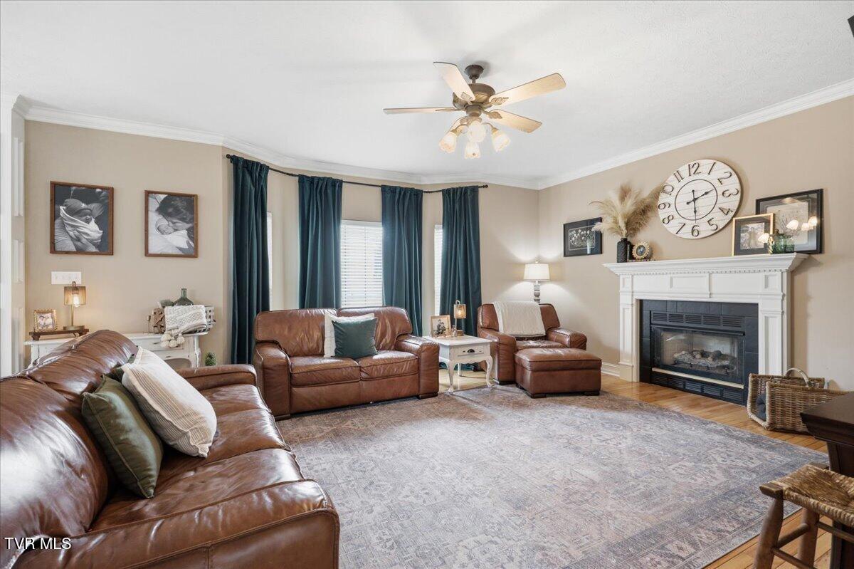 924 Saddle Ridge Lane Morristown, TN 37814 - Photo 8 of 42 08-003_7K9A3723