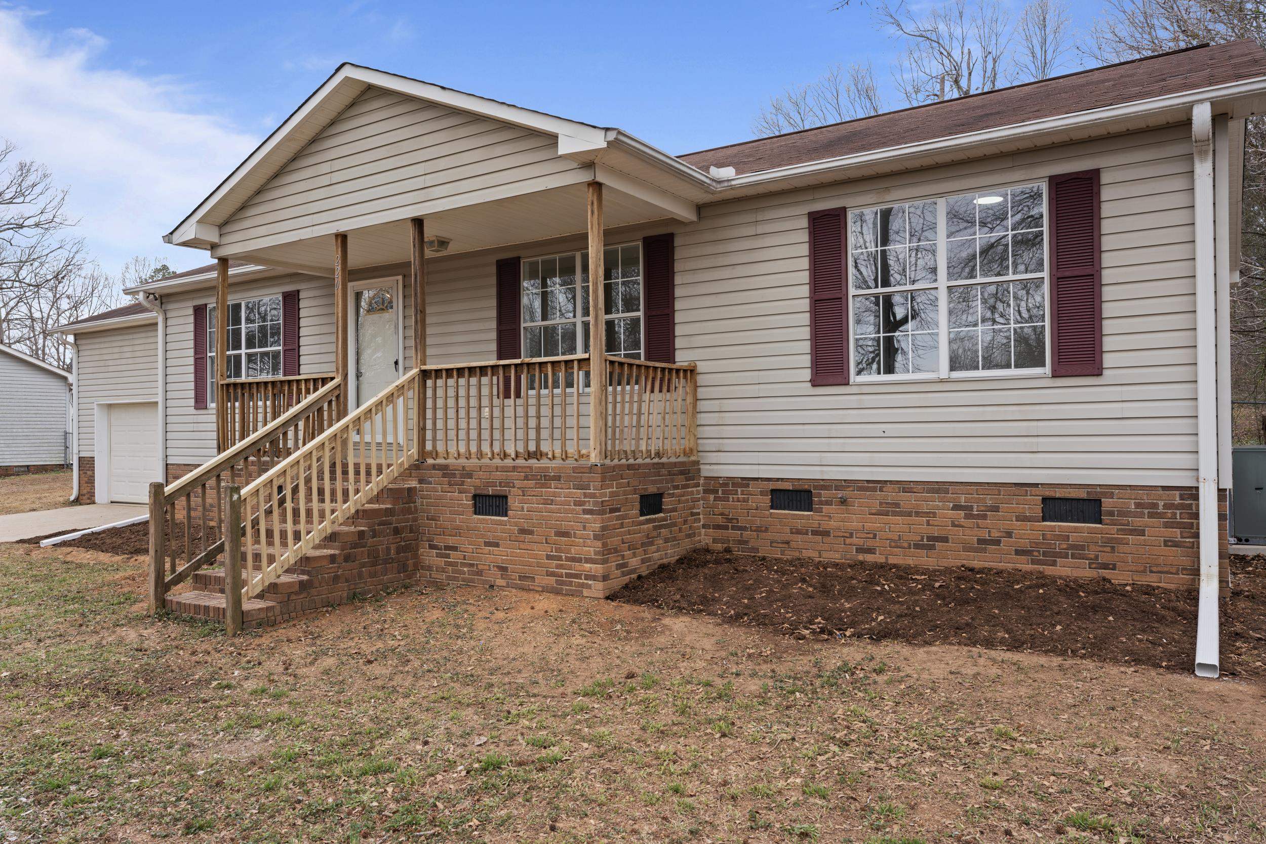 220 Granger Road Spartanburg, SC 29306 - Photo 1 of 33 Gallery Image 1