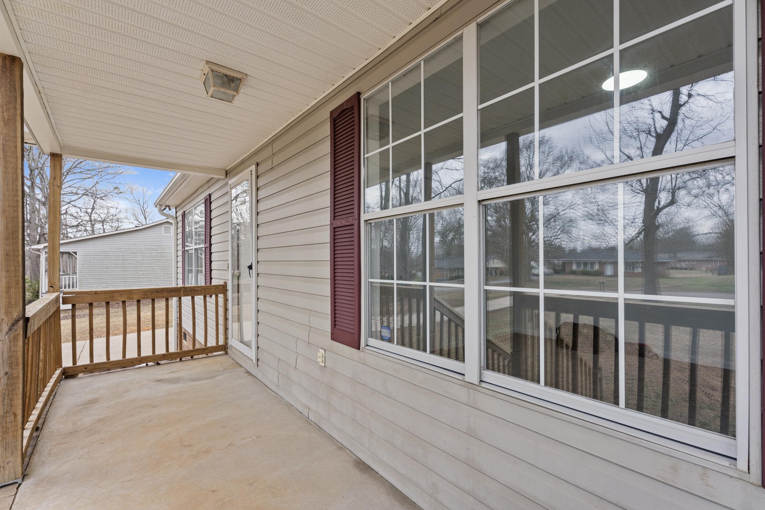 220 Granger Road Spartanburg, SC 29306 - Photo 2 of 33 Gallery Image 2