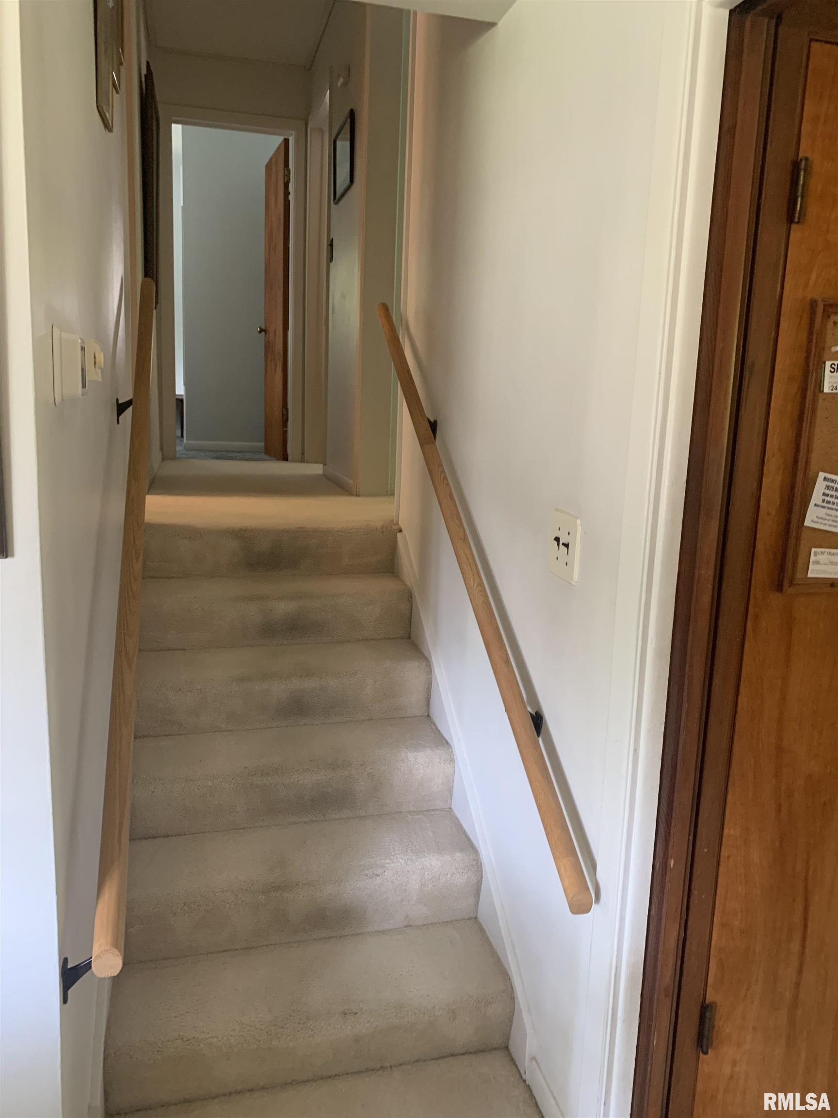 1811 East Maple Ridge Drive Peoria, IL 61603 - Photo 11 of 34