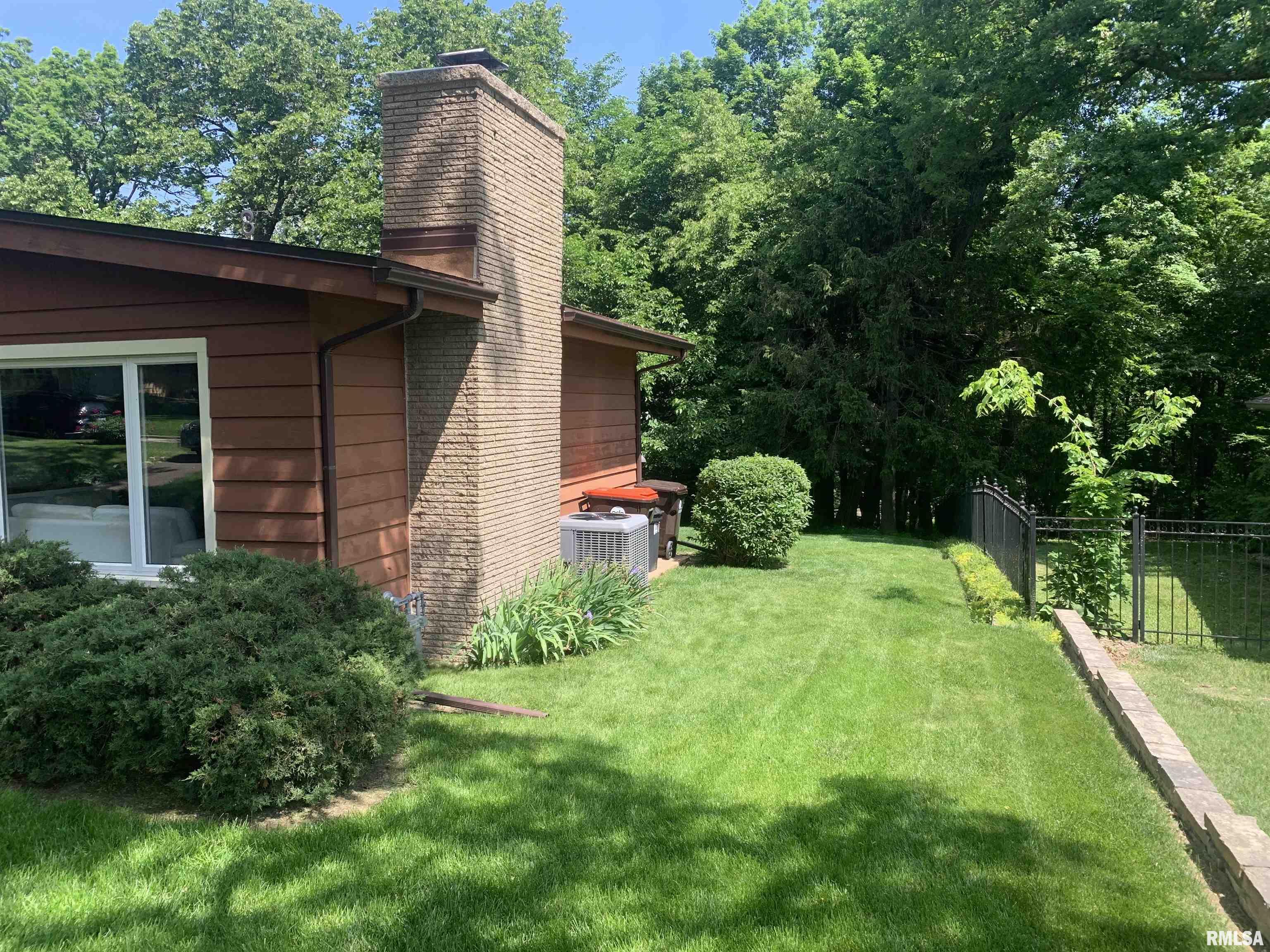 1811 East Maple Ridge Drive Peoria, IL 61603 - Photo 34 of 34