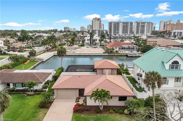 $2,299,000 | 480 Oak Avenue, Naples, FL 34108