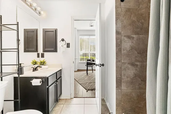 $572,470 | 3905 Lakeside Drive, Rowlett, TX 75088