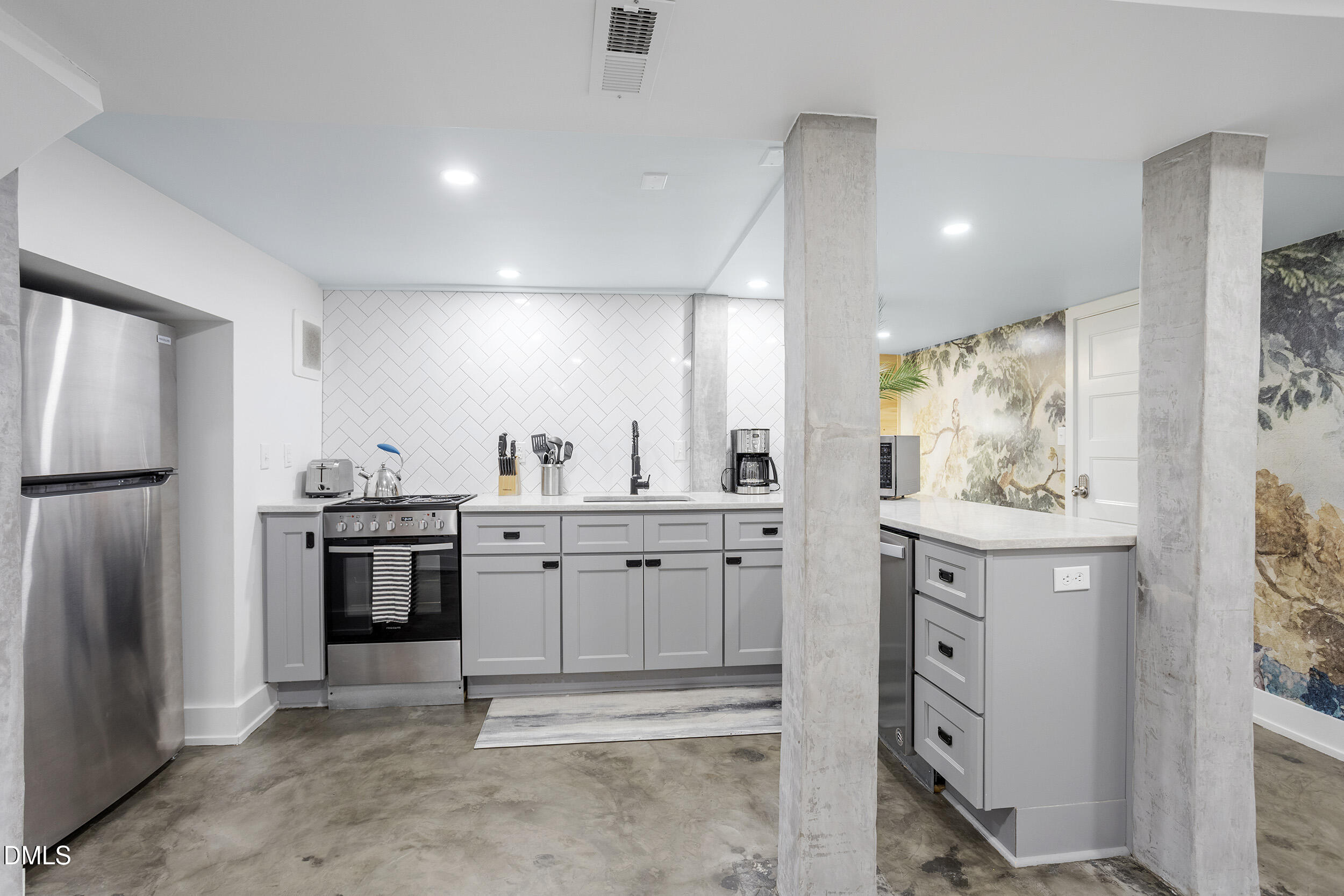 807 East Edenton Street Raleigh, NC 27601 - Photo 36 of 44