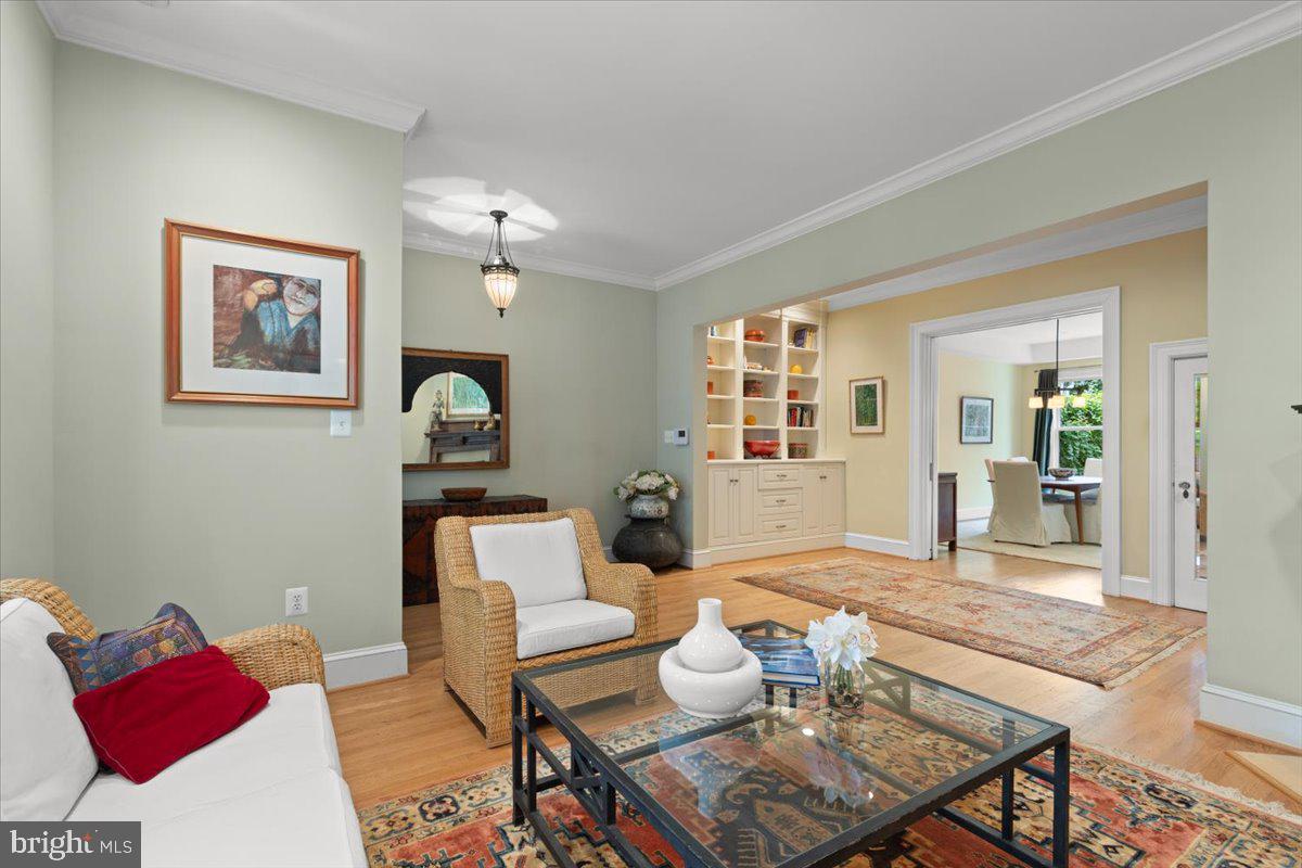 2816 27th Street Northwest Washington, DC 20008 - Photo 5 of 71