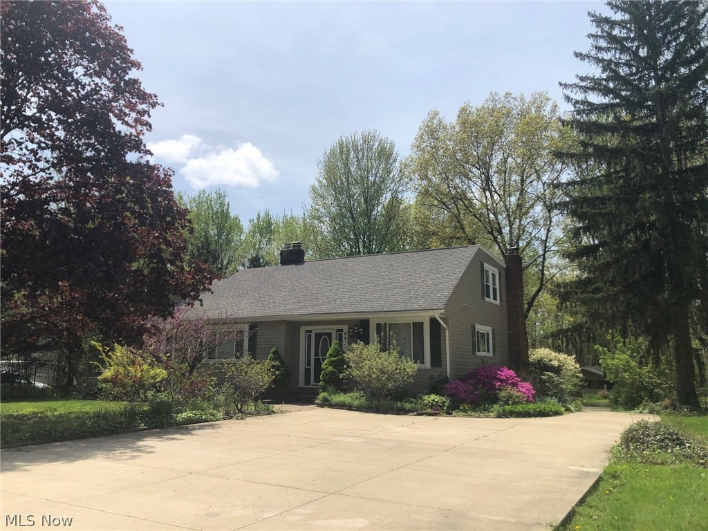 442 Schocalog Road Akron, OH 44320 - Photo 1 of 24 Gallery Image 1
