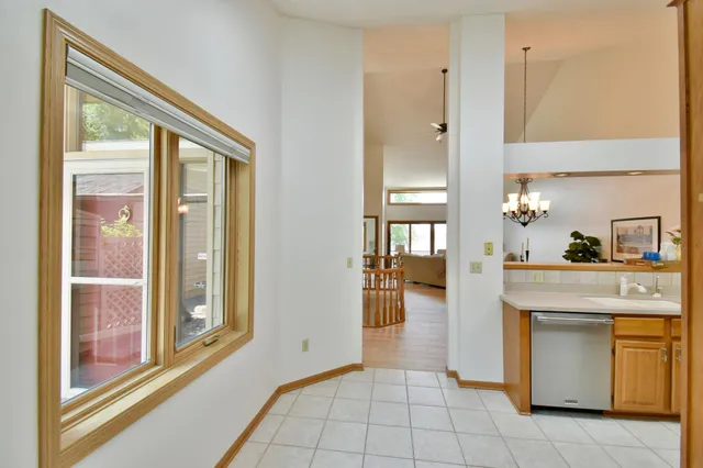 $519,000 | 1640 Waterbury, Waconia, MN 55387