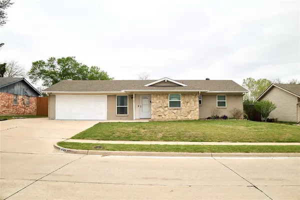 $289,900 | 2709 Meadows Drive, Plano, TX 75074