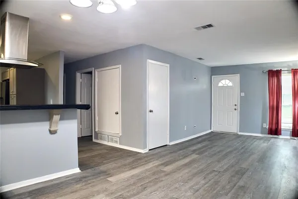 $289,900 | 2709 Meadows Drive, Plano, TX 75074