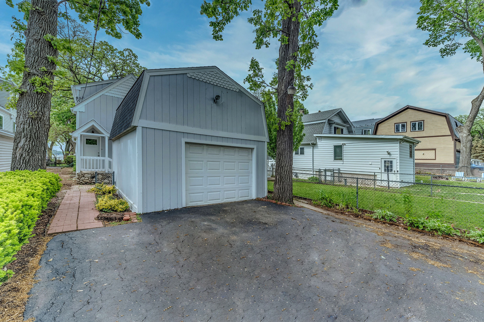 159 Eagle Point Road Fox Lake, IL 60020 - Photo 1 of 20