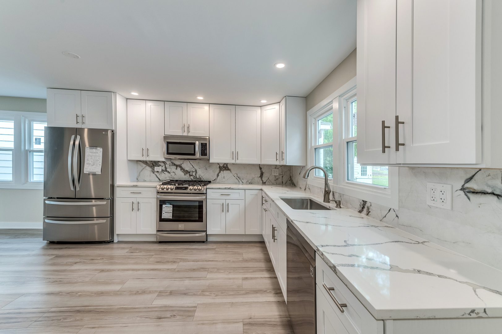 159 Eagle Point Road Fox Lake, IL 60020 - Photo 4 of 20