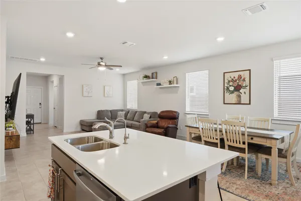 $2,100 | 514 Clearlake Drive, Hutto, TX 78634