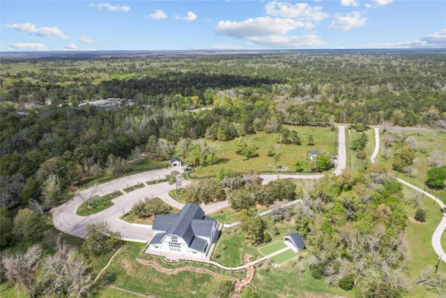 $250,000 | 2585 Wallisville-Turtle Bayou Road, Wallisville, TX 77597