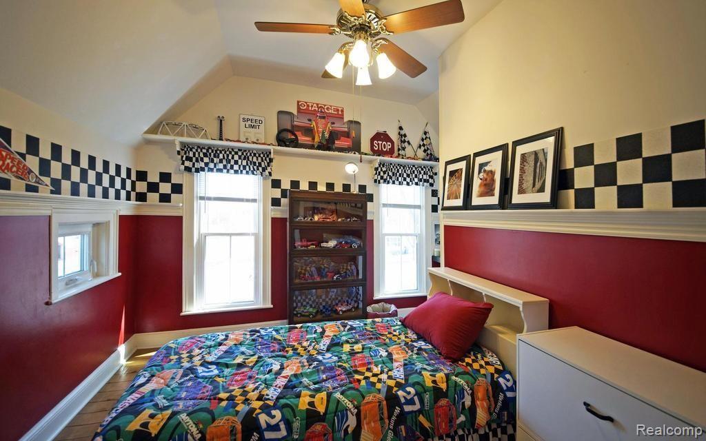 1451 Butler Boulevard Howell, MI 48843 - Photo 17 of 26 18-photo-web-1024x640-99501.jpg