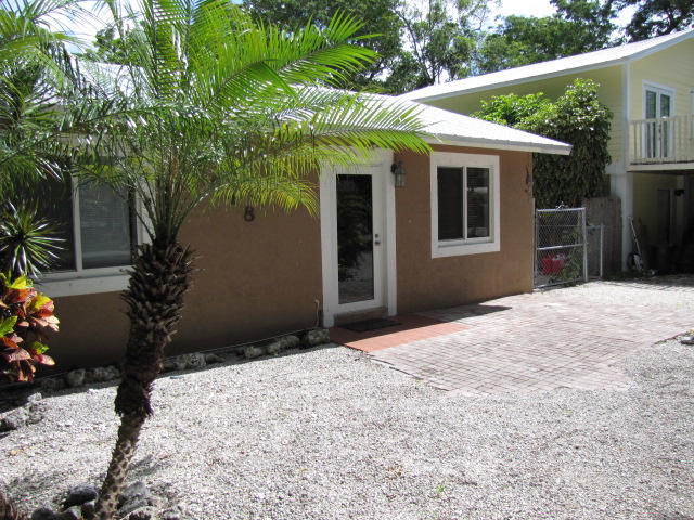648 Palma Road Key Largo, FL 33037 - Photo 4 of 23 IMG_1403