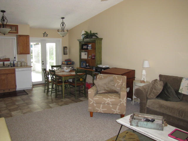 648 Palma Road Key Largo, FL 33037 - Photo 10 of 23 IMG_1409