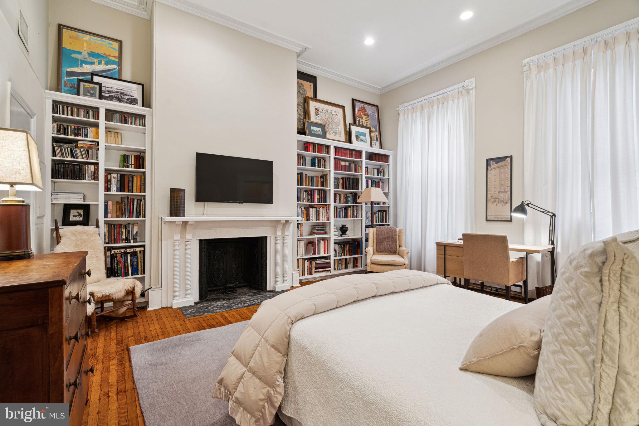 1108 Spruce Street, Unit 2F 2 Philadelphia, PA 19107 - Photo 13 of 20